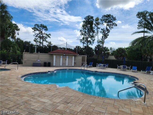 Building Photo - 5928 Cranbrook Way
