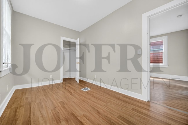 Building Photo - 2096 W 32nd St