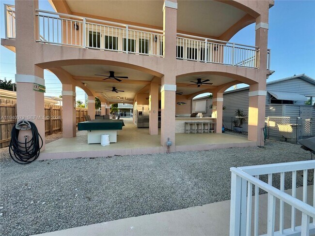 Building Photo - 1516 Aqueduct Ln