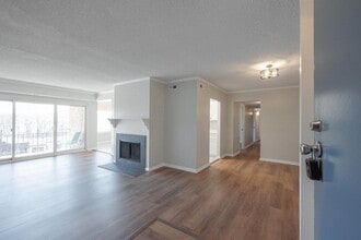 Building Photo - 1509 Regency Woods Rd