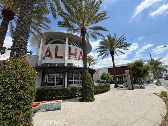 Building Photo - 168 S Monterey St