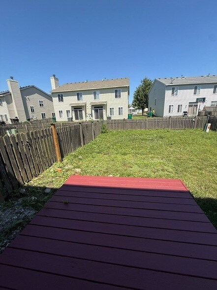Building Photo - 757 Bayles Dr