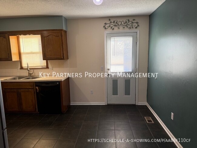 Building Photo - 13865 S Alden Ct