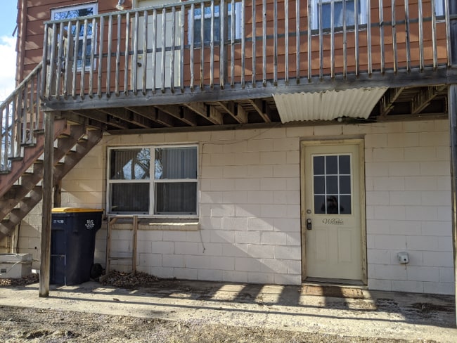 Building Photo - 823.5 6th N St