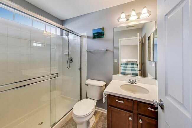 Building Photo - 474 S Jade Ln
