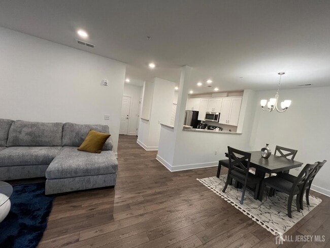 Building Photo - 826 Stiller Ln