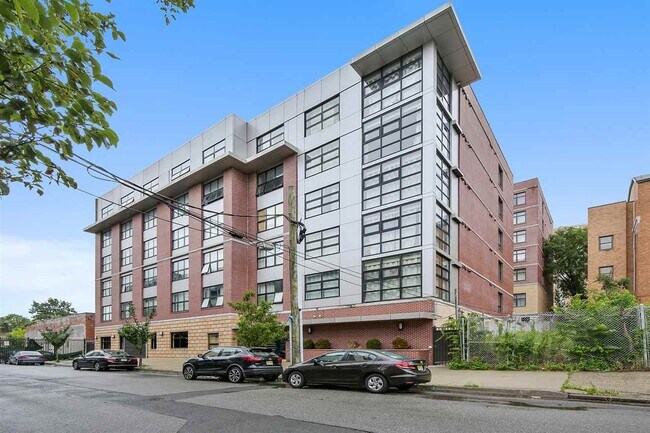 Building Photo - 60 Skillman Ave