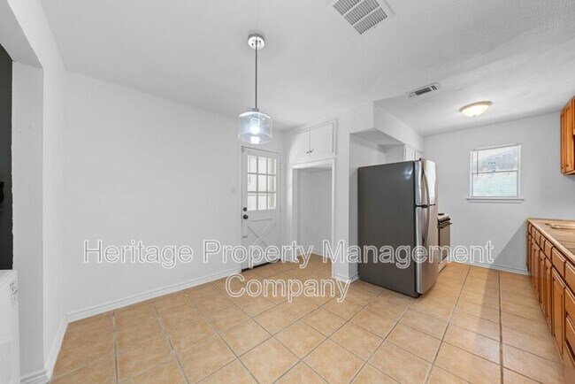 Building Photo - 4942 Driskill St