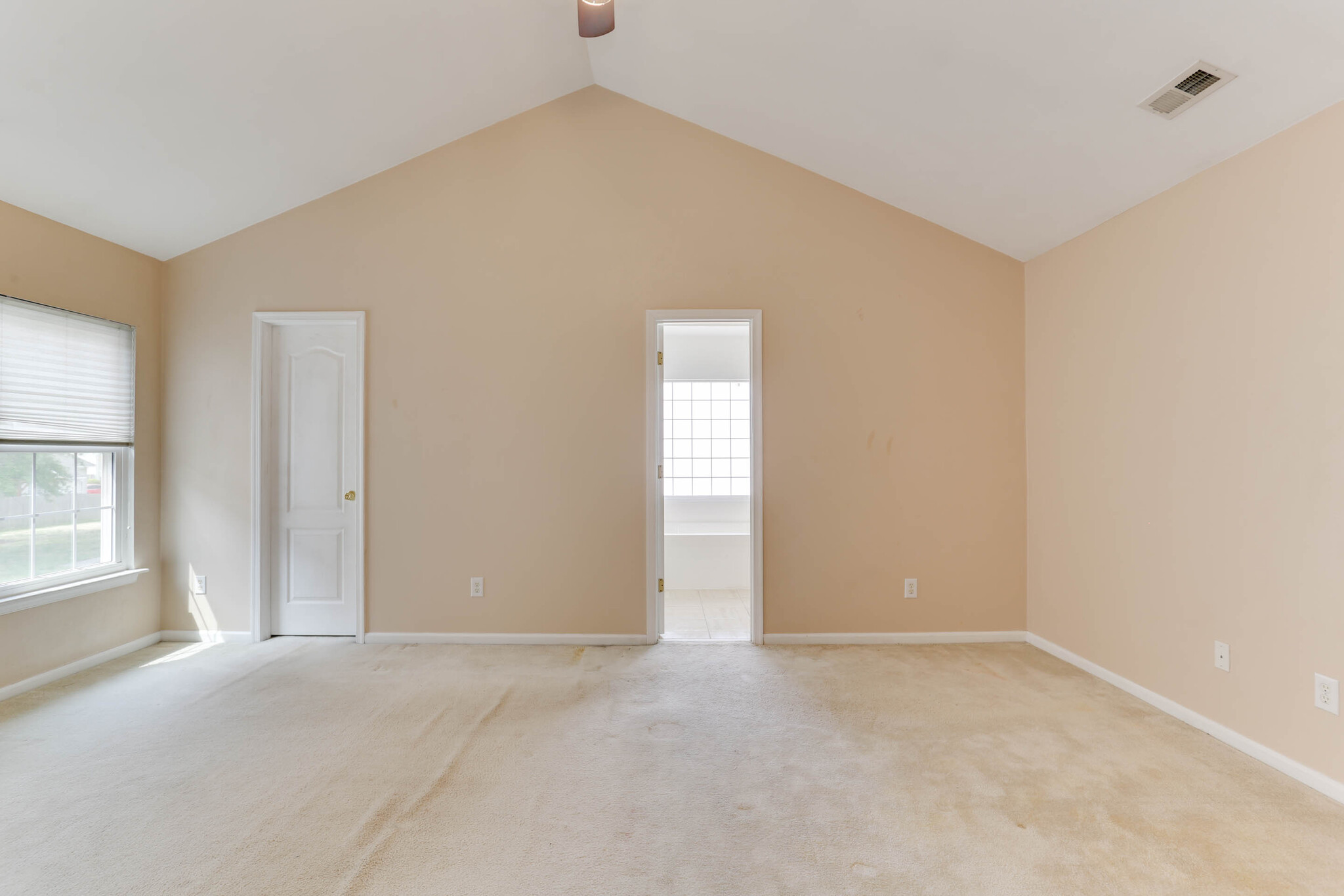 Building Photo - 1553 Wynd Crest Way