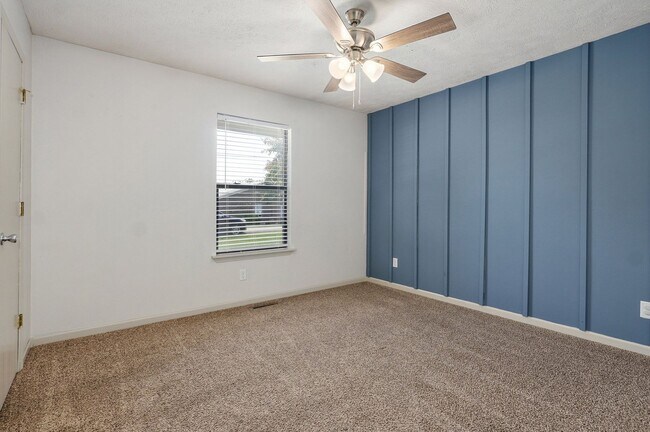 Building Photo - Charming 3 Bedroom, 2 Bathroom house in Ni...