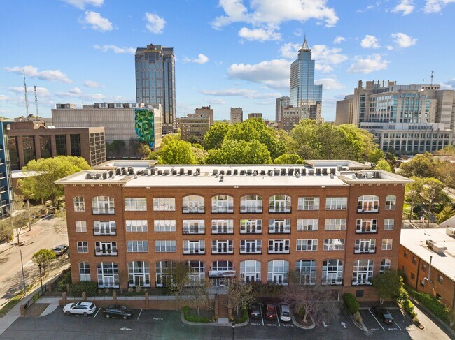 Building Photo - 200 S Dawson St