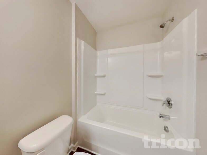 Building Photo - 1756 Pinnacle Oaks Dr