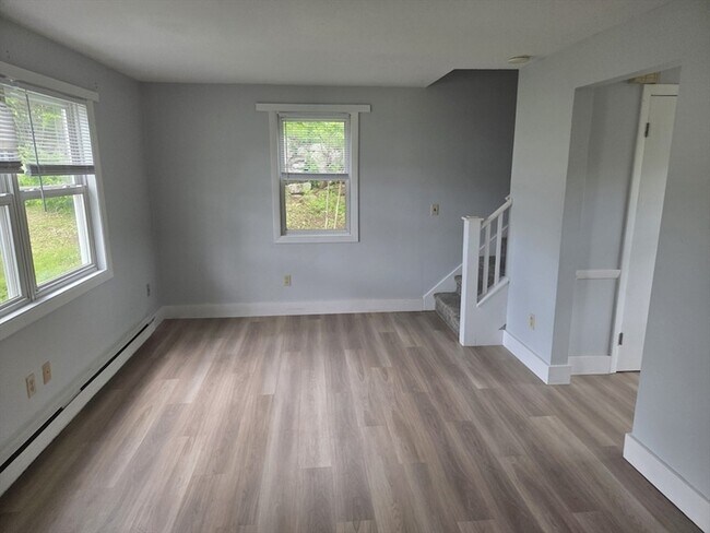 Building Photo - 0 Town House Ct