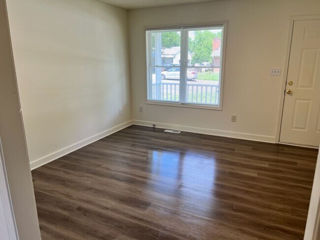 Building Photo - 1316 Ardmore Dr