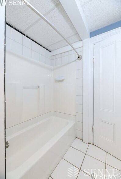 Building Photo - 133 Otis St