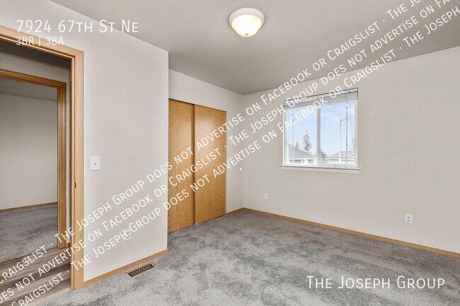 Building Photo - 7924 67th St NE