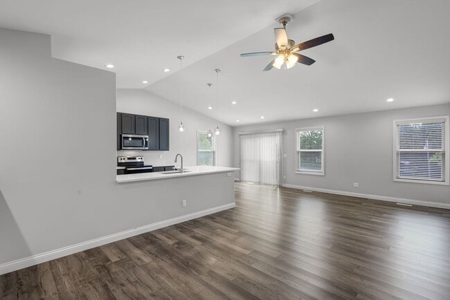 Building Photo - BRAND NEW 3Bed/2Bath Ranch 3 Car Garage