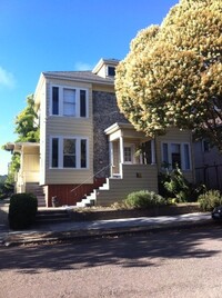 Building Photo - 1609 Stuart St