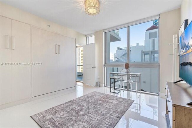 Building Photo - 3737 Collins Ave