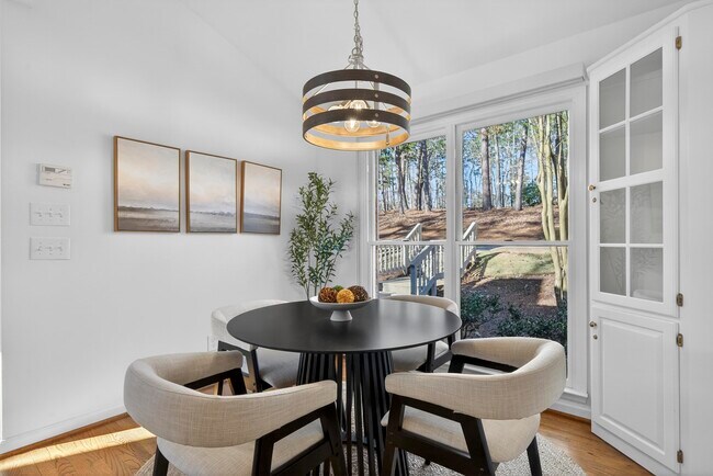 Building Photo - 1002 Cupp Ln