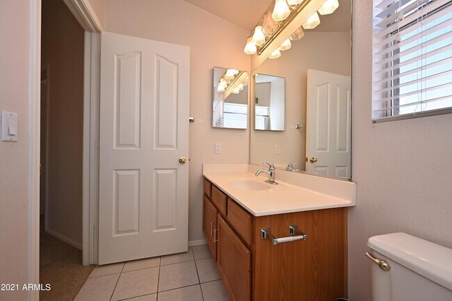 Building Photo - 5730 E Gelding Dr