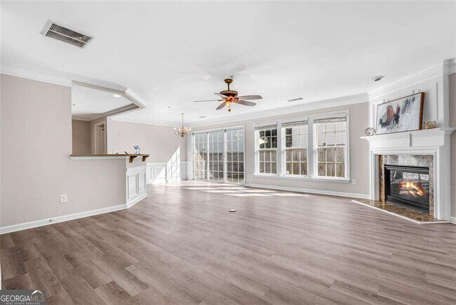 Building Photo - 268 Balaban Cir