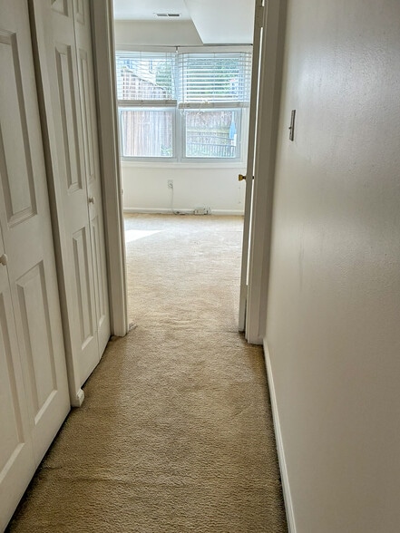 Building Photo - 1458 Harwick Ct