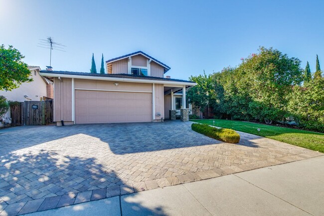 Building Photo - Remodeled Home- Gas Range- Double Pane Win...