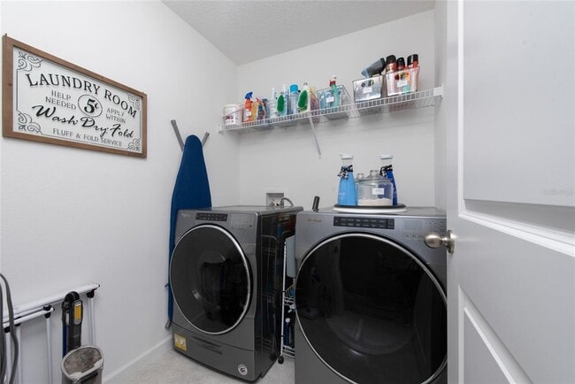 Building Photo - 723 Jefferson St