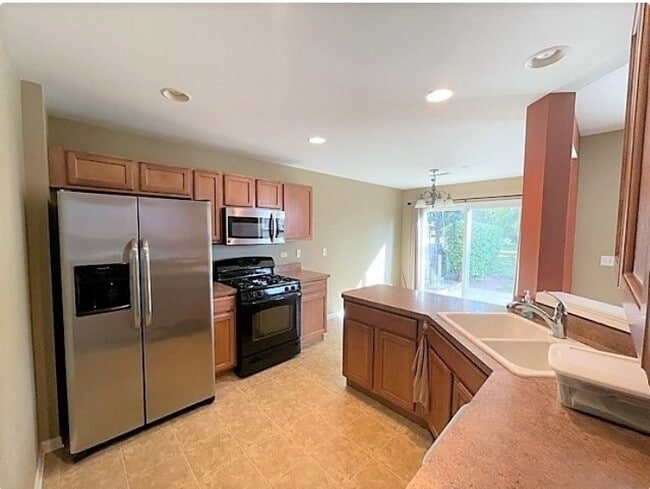 Building Photo - 1403 Crimson Ln