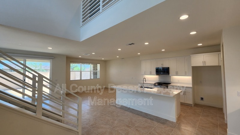 Building Photo - 84361 Passagio Lago Way