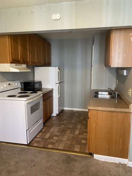 Primary Photo - River Park