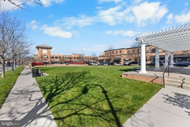 Building Photo - 19441 Promenade Dr