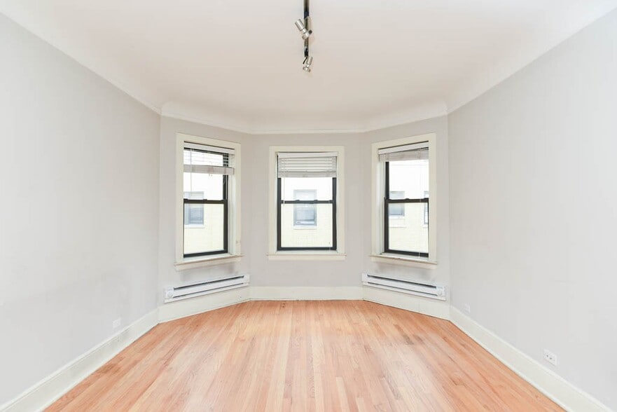 Building Photo - 2328.5 N Rockwell St