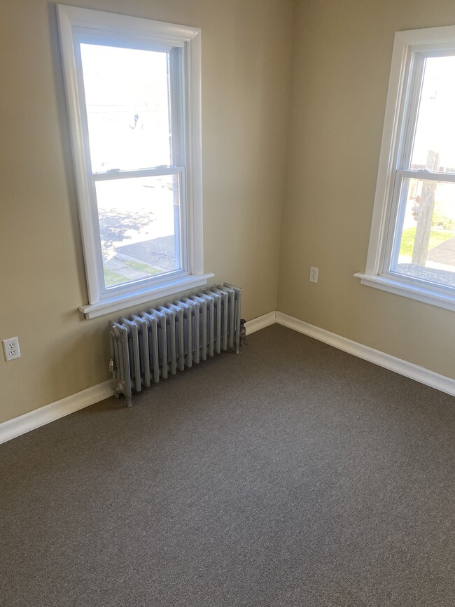 Building Photo - 9 High St