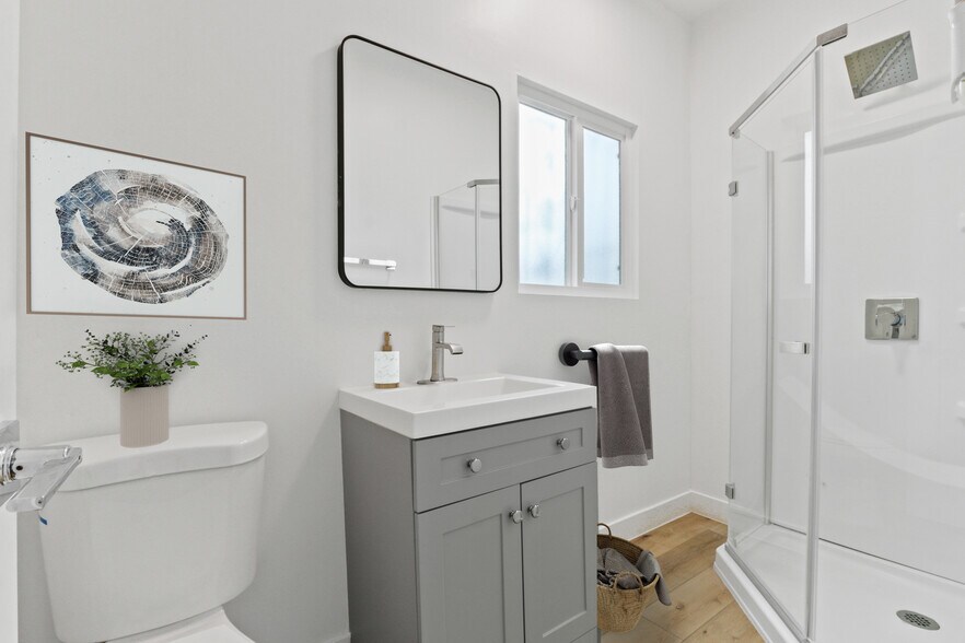 Building Photo - 201 Normandie Ave