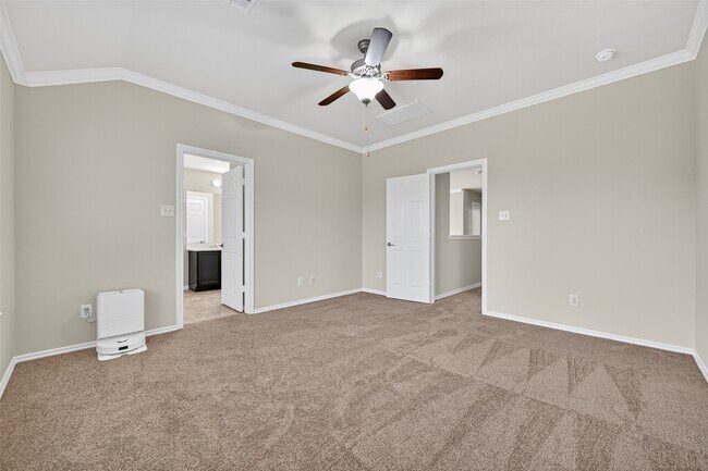 Building Photo - 6438 Haywards Crossing S Cir
