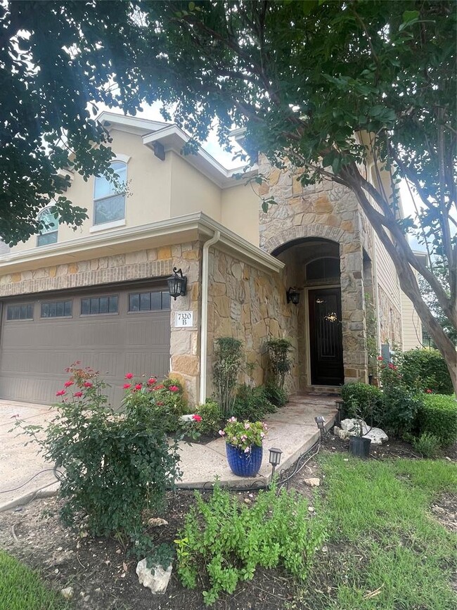 Building Photo - 7320 Colina Vista Loop