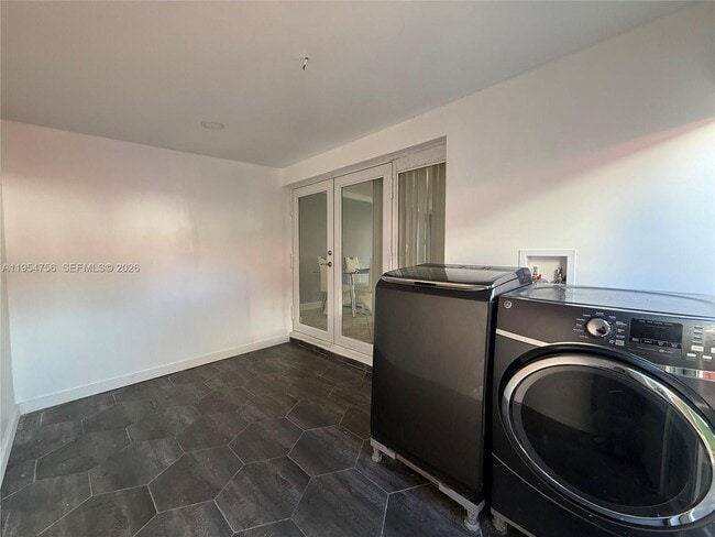 Building Photo - 14832 SW 91st Terrace