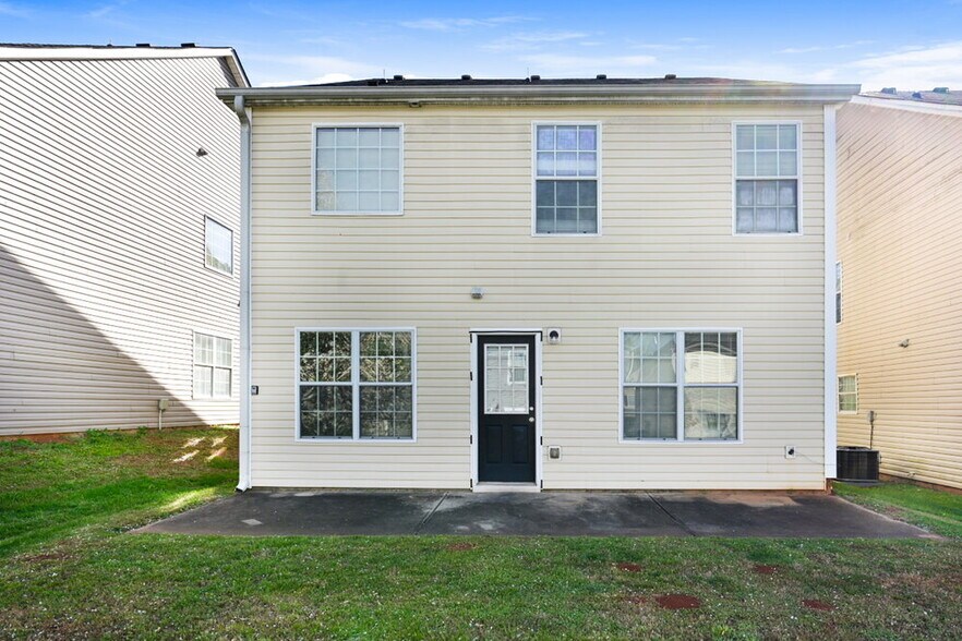 Building Photo - 7420 Garnet Dr