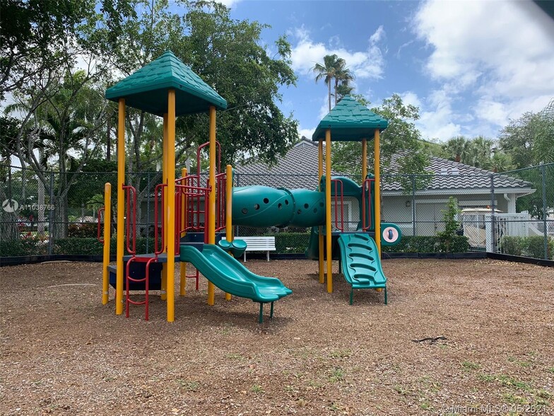 Children Play Area - 11263 W Atlantic Blvd