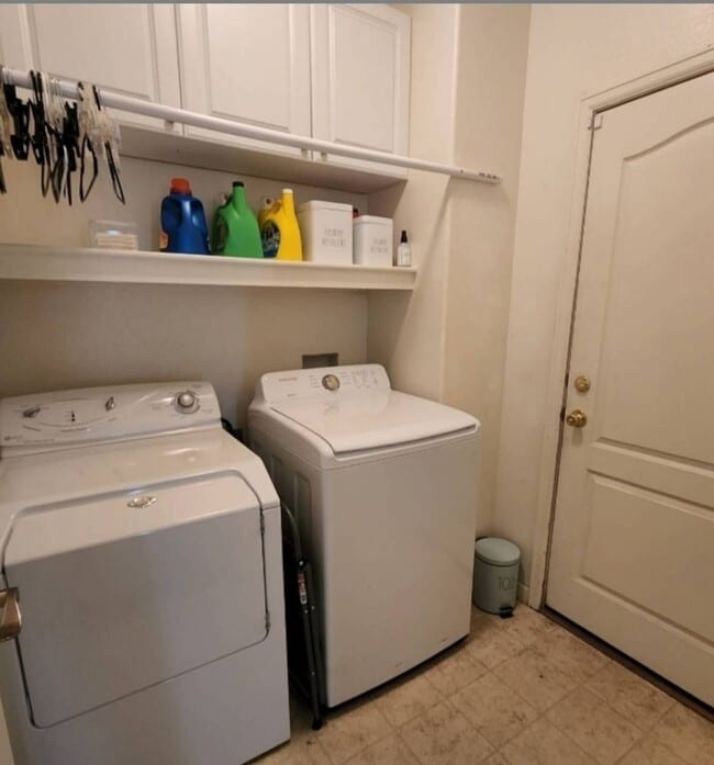 Building Photo - Beautiful 3 Bed 2 Bath Home Near Fort Carson!!!