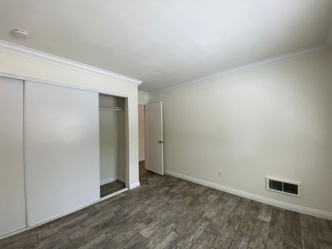 Building Photo - 2bed/2bath home in Mission Park Community!