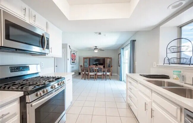 Building Photo - 3095 S Quantana Way
