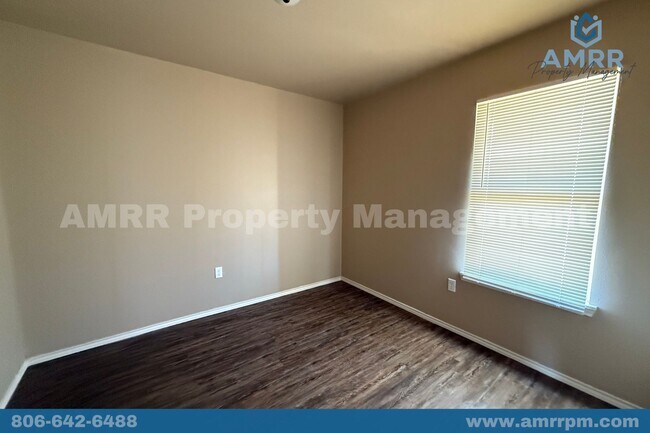 Building Photo - 3 Bedroom Home In North Lubbock!
