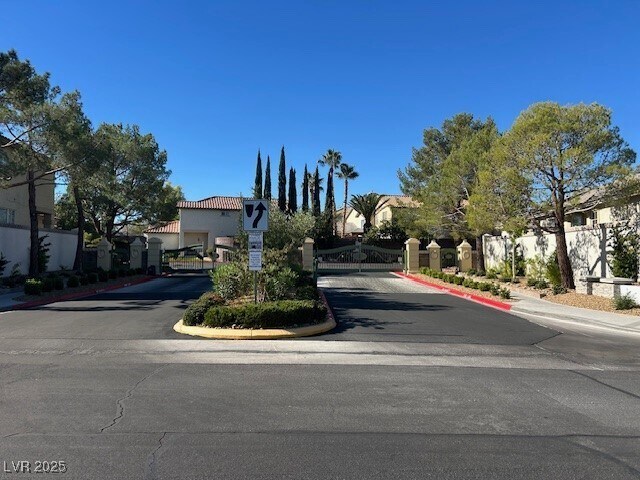 Building Photo - 1200 Valerio Ln