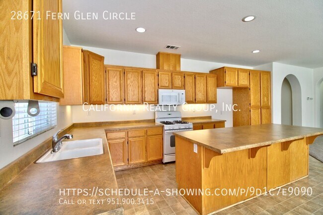 Building Photo - 28671 Fern Glen Cir