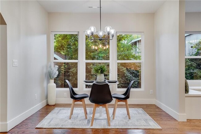 Building Photo - 319 S College Ave