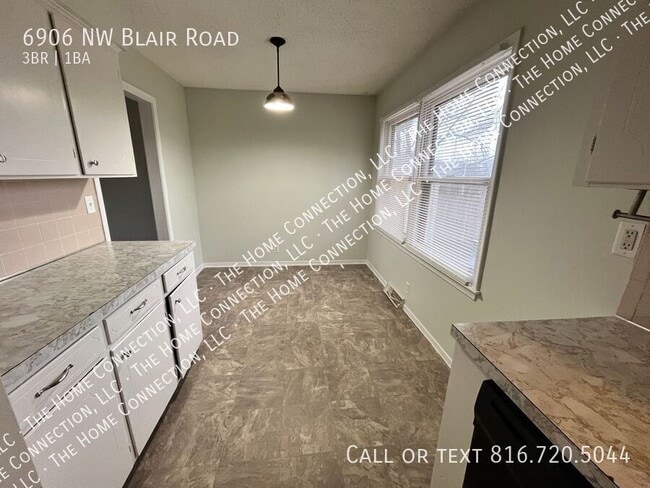 Building Photo - 6906 NW Blair Rd