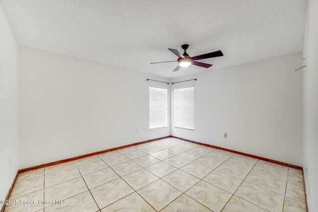 Building Photo - 154 Cinnamon Lake Cir